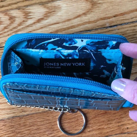 Jones New York Wallet - Picture 3 of 5